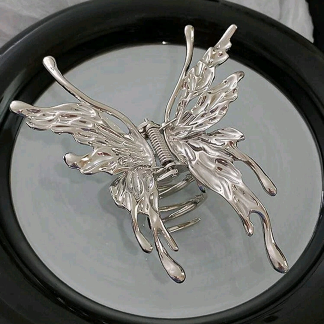 Ciara Metal Butterfly Hair Claw