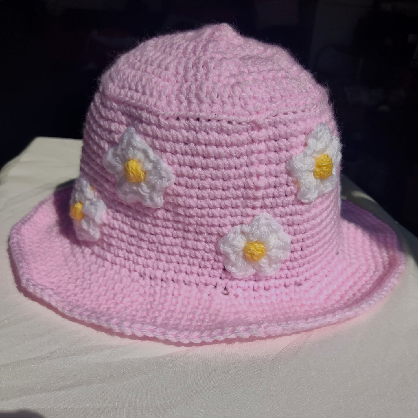 Sweetheart- Daisy Bucket Hat