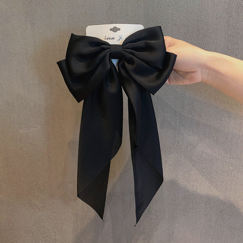 Satin Hair Bow – The Aesthetic