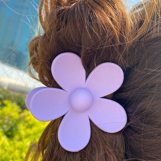 Lea Flower Hair Claw